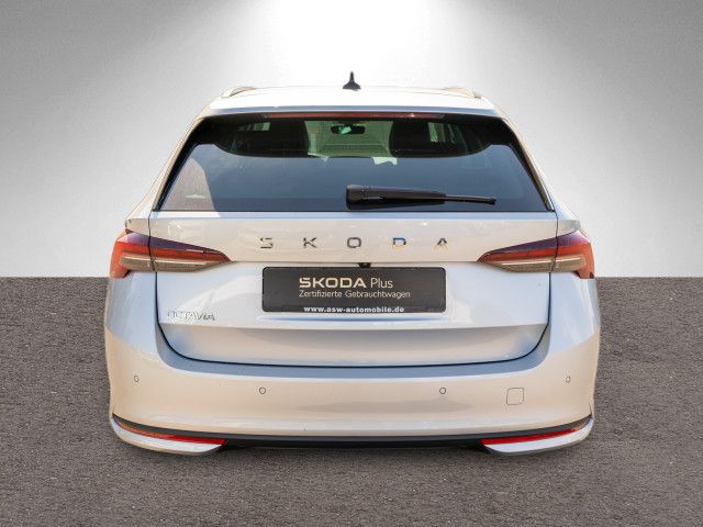Fahrzeugabbildung SKODA Octavia Combi Selection 2.0TDI HUD PANO 360° SHZ