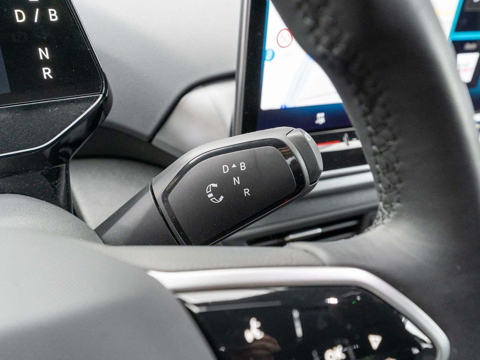 Fahrzeugabbildung Volkswagen ID.4 Pure Performance LED Nav PDC Wärmepumpe ACC