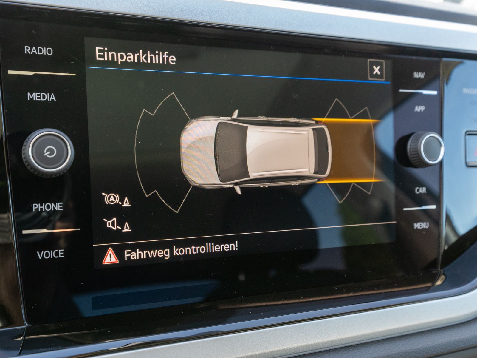 Fahrzeugabbildung Volkswagen Taigo Energy 1.0 TSI NAVI LED PANO ACC SHZ PDC
