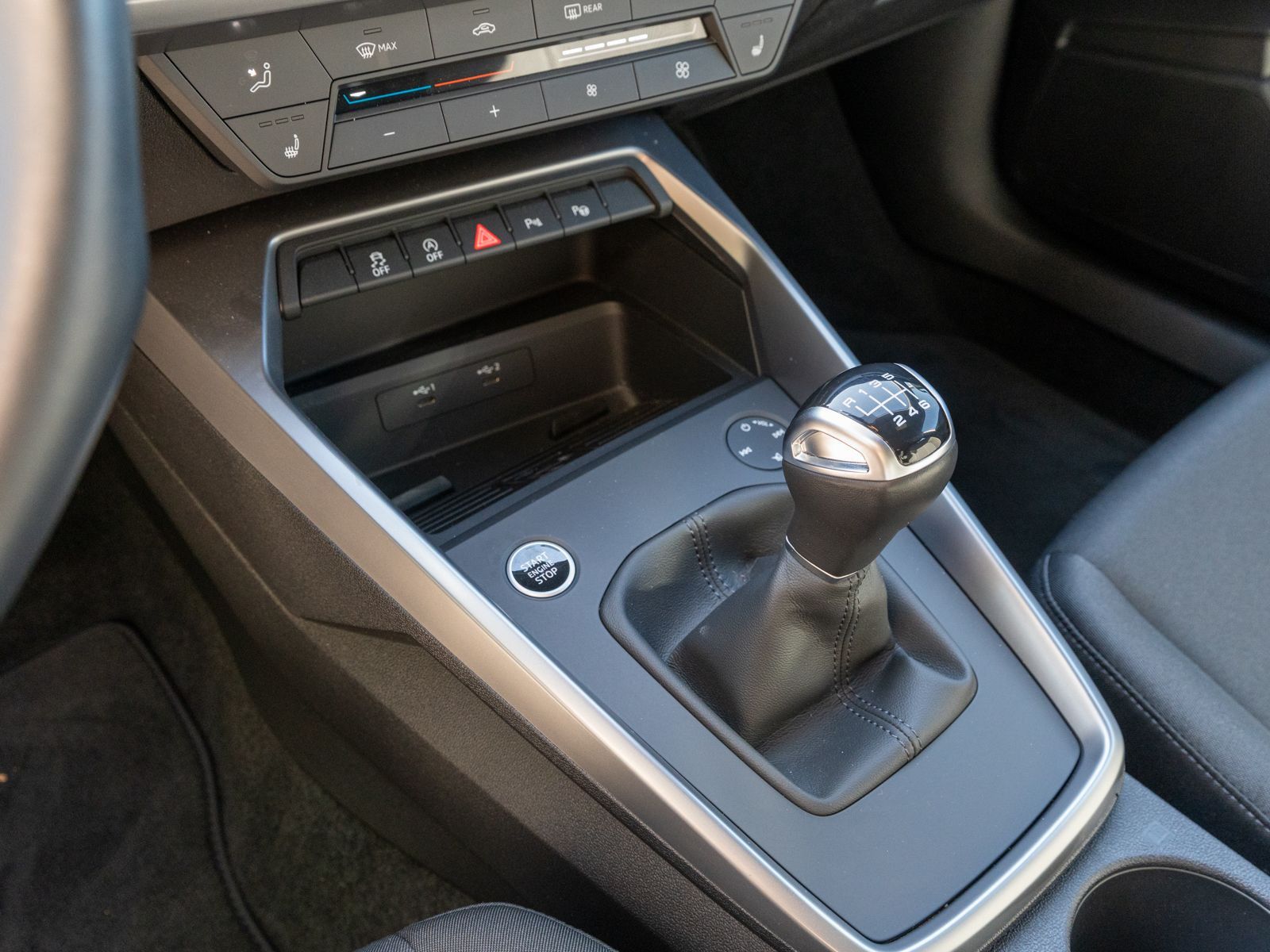 Fahrzeugabbildung Audi A3 Sportback 30TDI NAVI LED SHZ GRA KLIMA VC