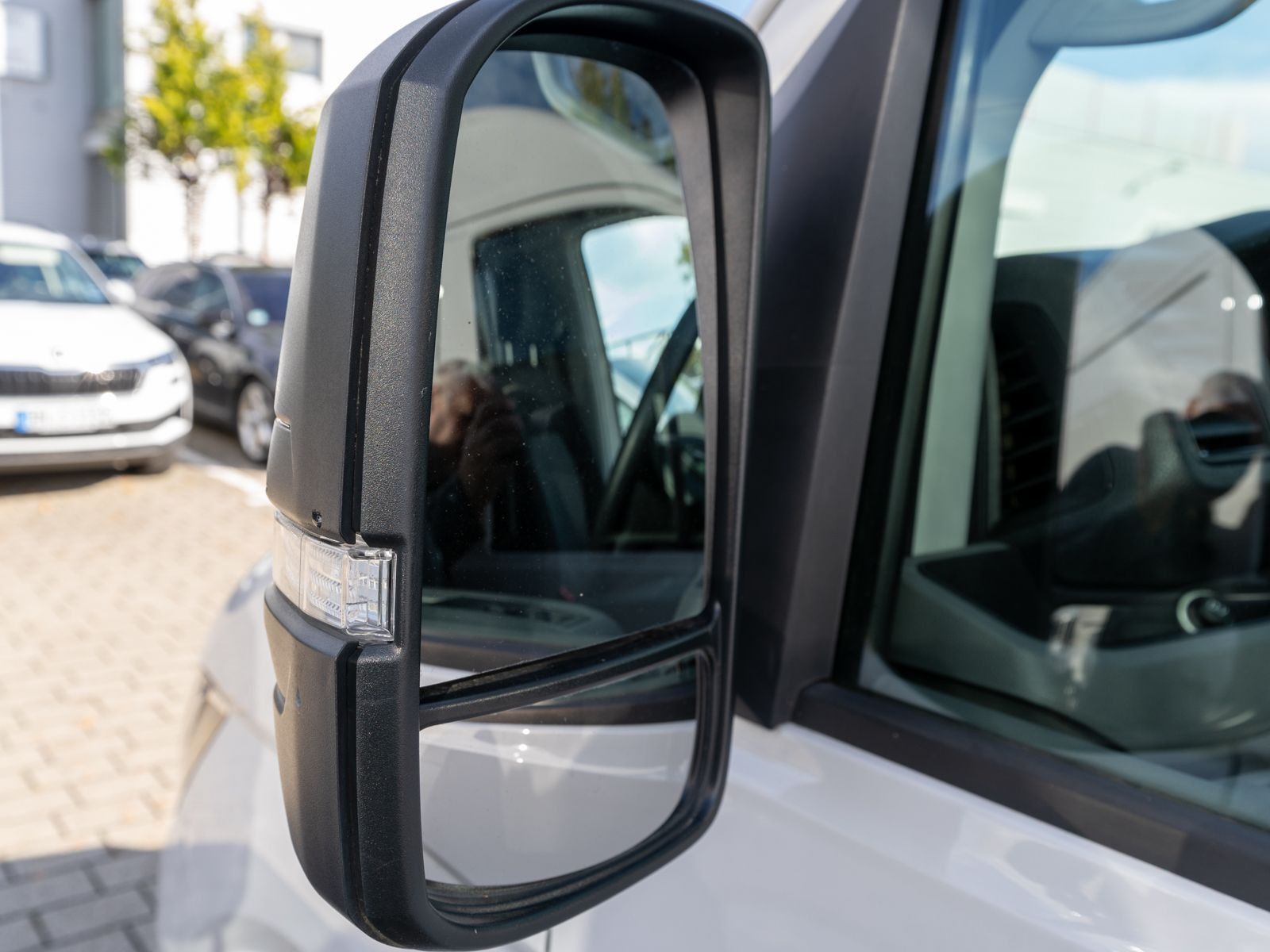 Fahrzeugabbildung Volkswagen Crafter 35 Kasten 2.0 TDI PDC v/h KLIMA STDHZ