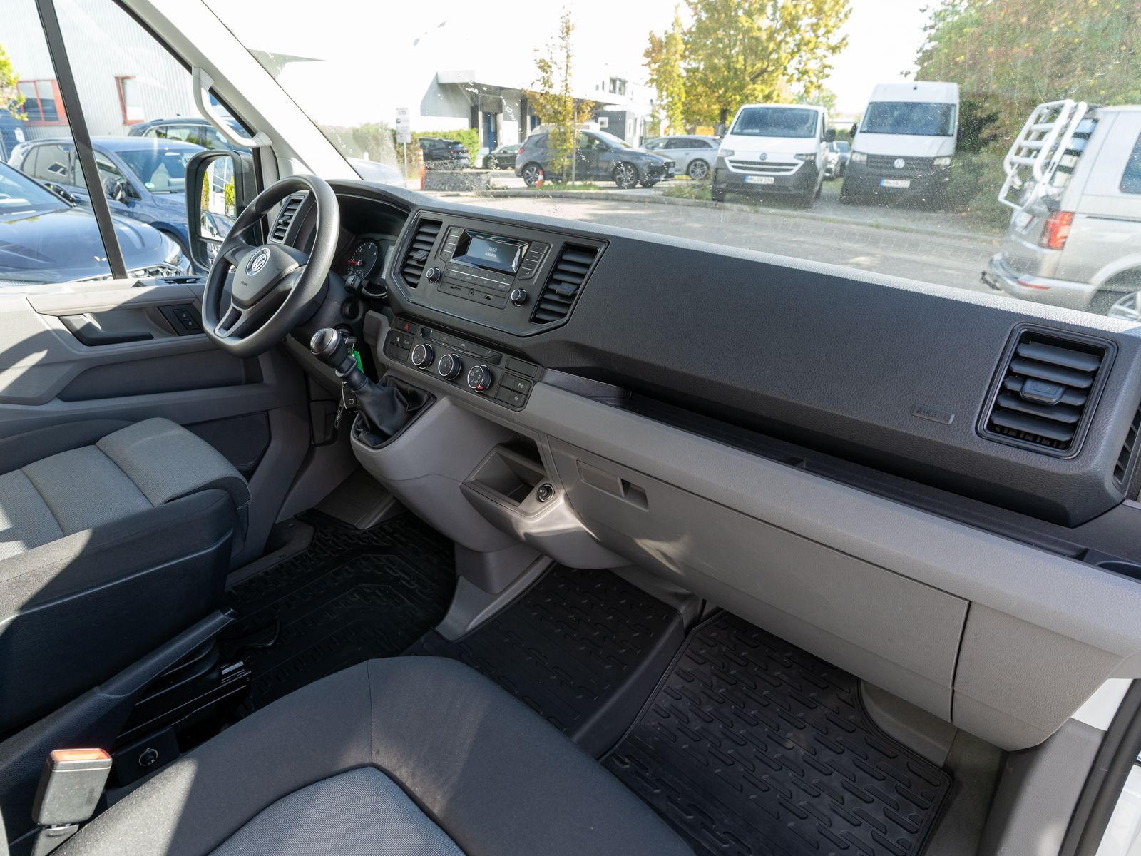 Fahrzeugabbildung Volkswagen Crafter 35 Kasten 2.0 TDI PDC v/h KLIMA STDHZ
