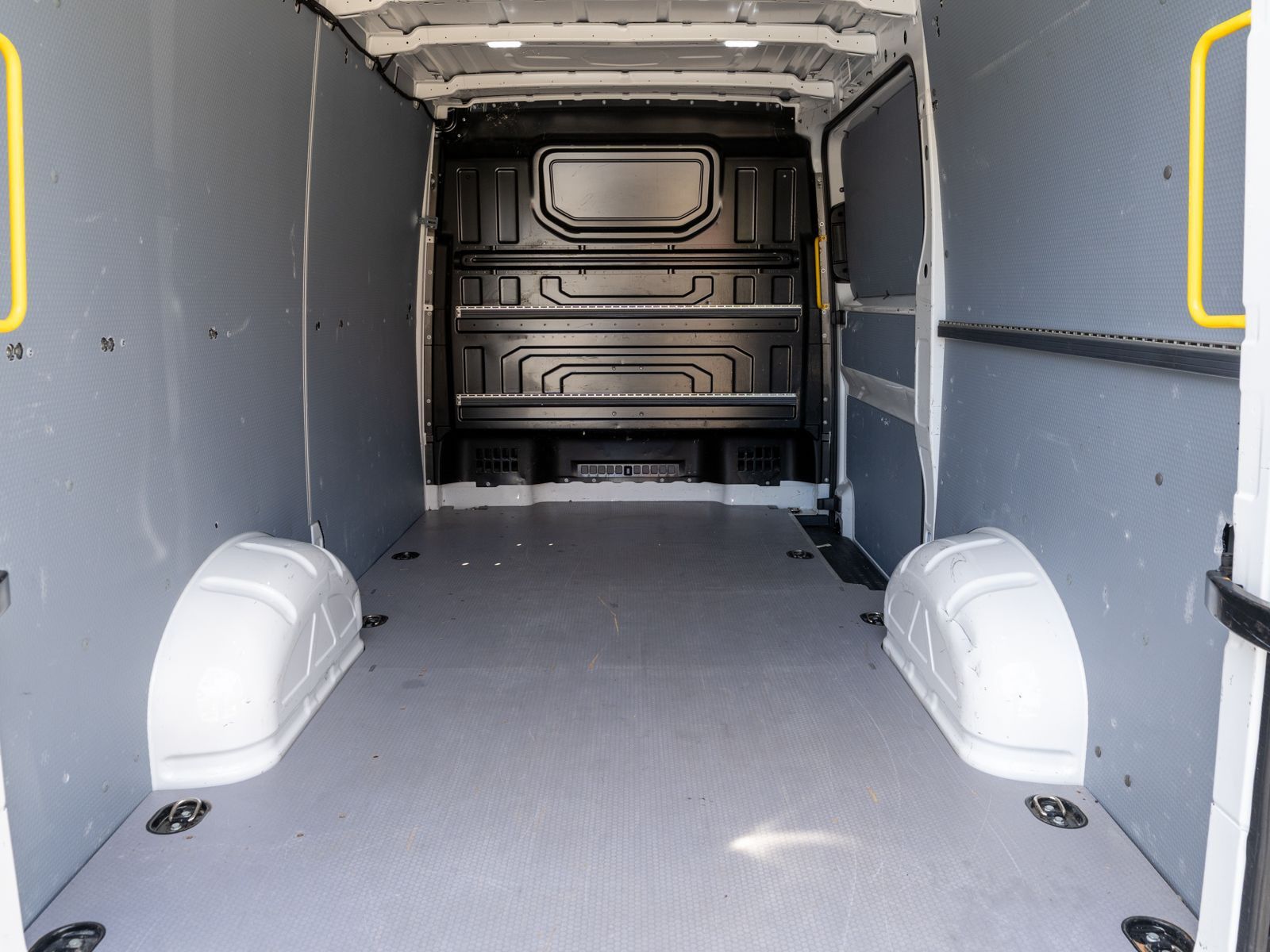 Fahrzeugabbildung Volkswagen Crafter 35 Kasten 2.0 TDI PDC v/h KLIMA STDHZ