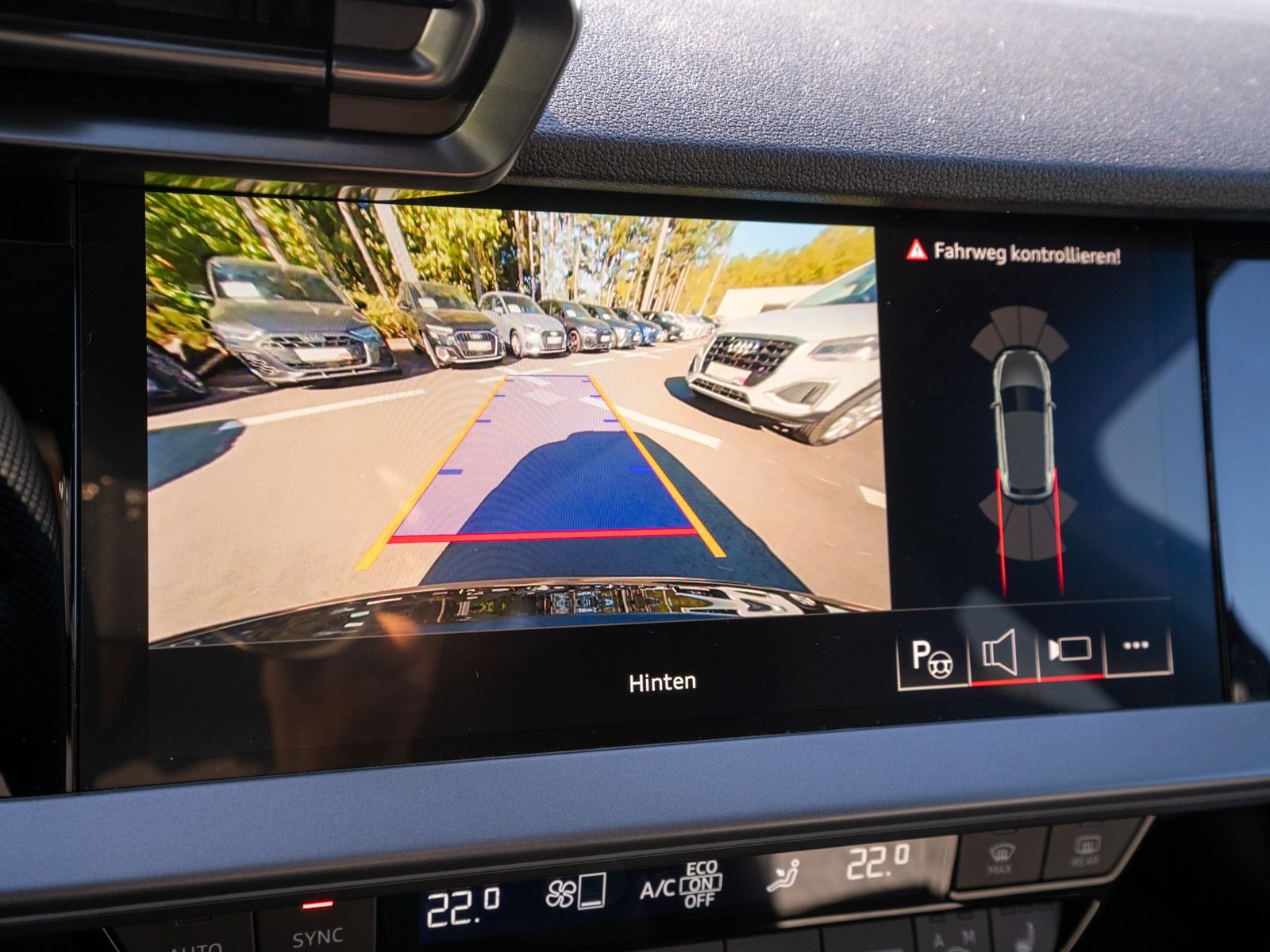 Fahrzeugabbildung Audi RS 3 Sportback TFSI quattr NAVI MATRIX 280km/h