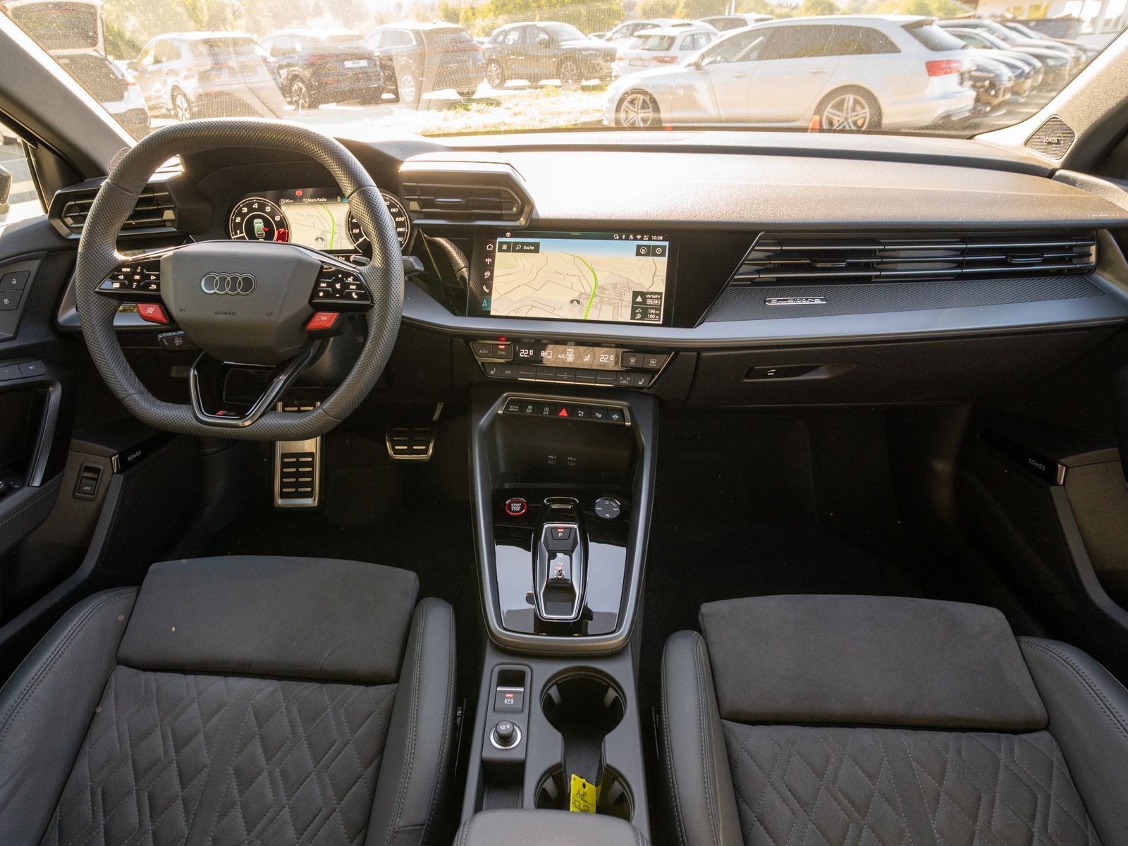 Fahrzeugabbildung Audi RS 3 Sportback TFSI quattr NAVI MATRIX 280km/h