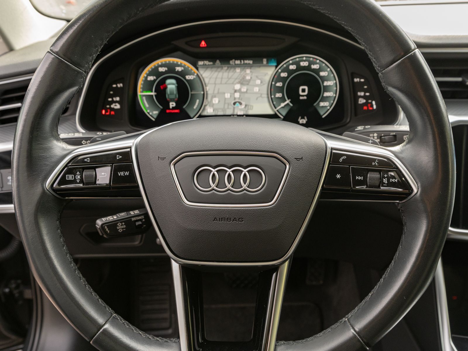 Fahrzeugabbildung Audi A6 Avant sport 50TFSI e quattro NAVI LED AHK RFK