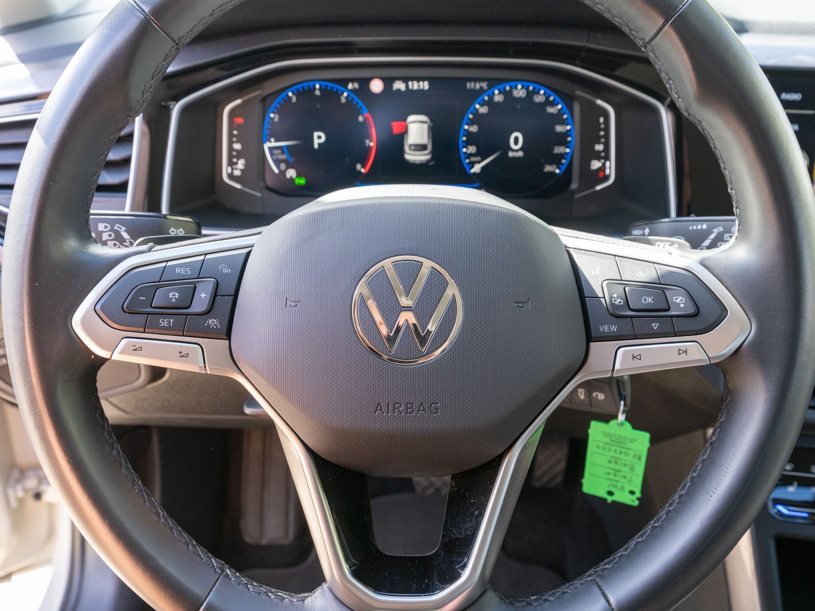 Fahrzeugabbildung Volkswagen Taigo 1.0 TSI DSG Style NAVI MATRIX KLIMA CARPLA