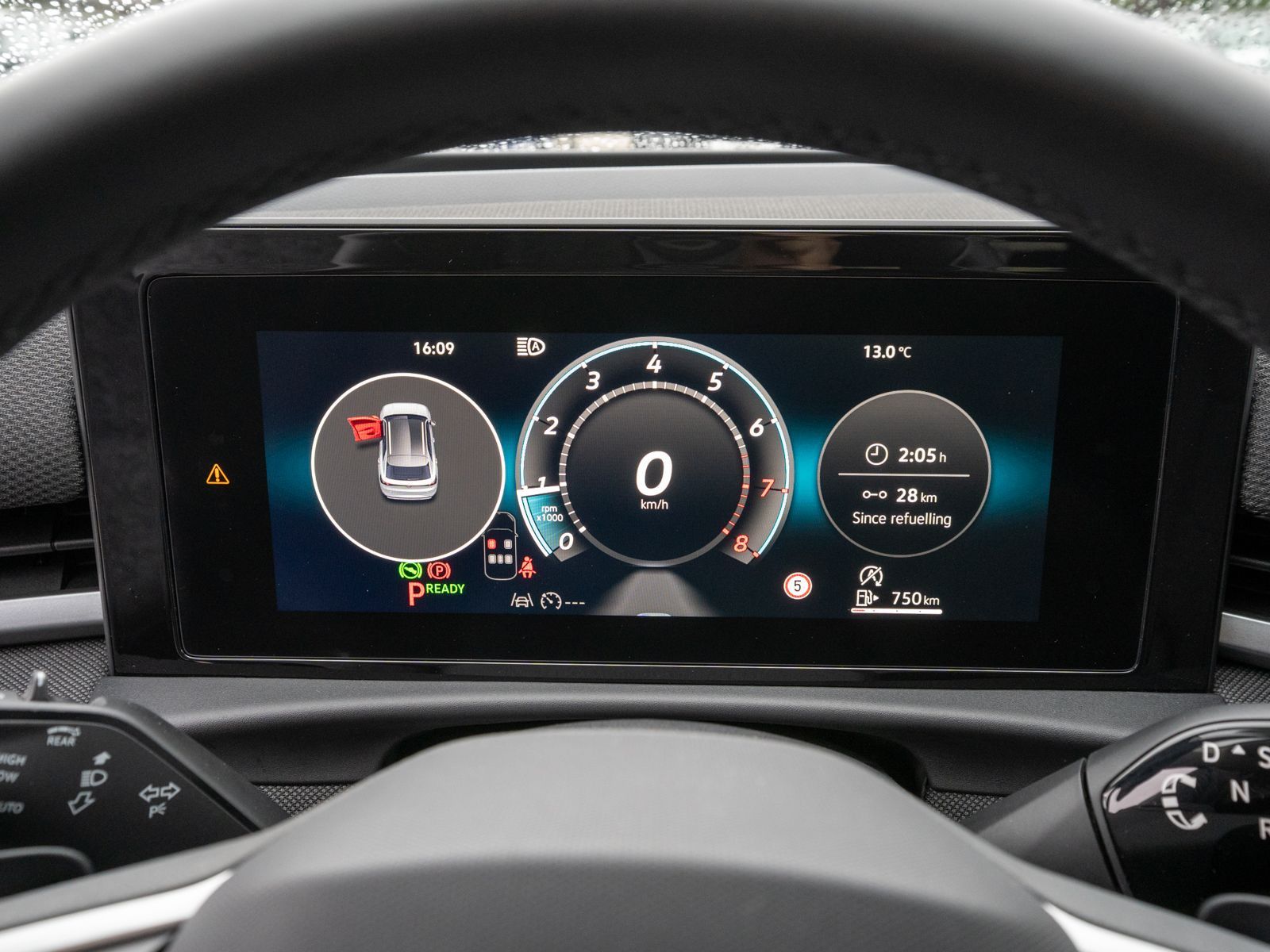 Fahrzeugabbildung Volkswagen T-Roc Life 1.5 TSI DSG LED Navi RFK ACC PDC SHZ
