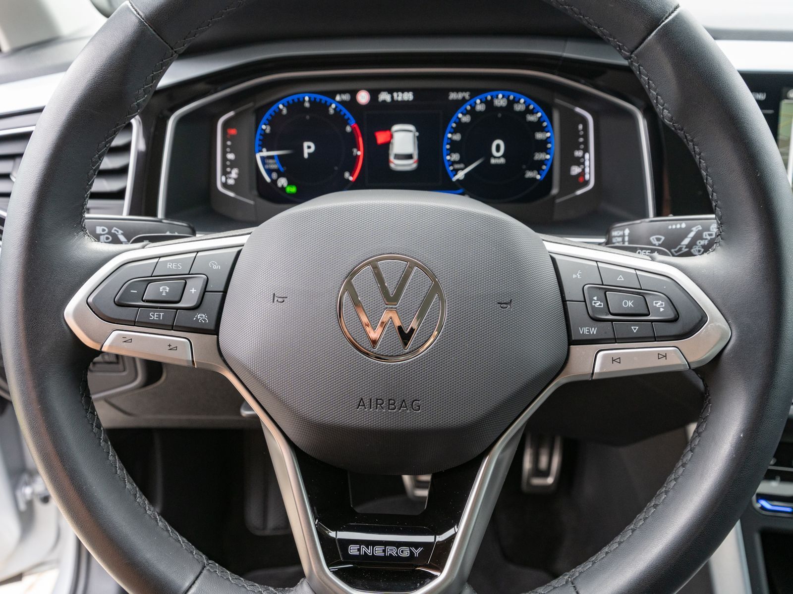 Fahrzeugabbildung Volkswagen Polo ENERGY 1.0 TSI DSG LED Navi RFK PDC ACC SHZ