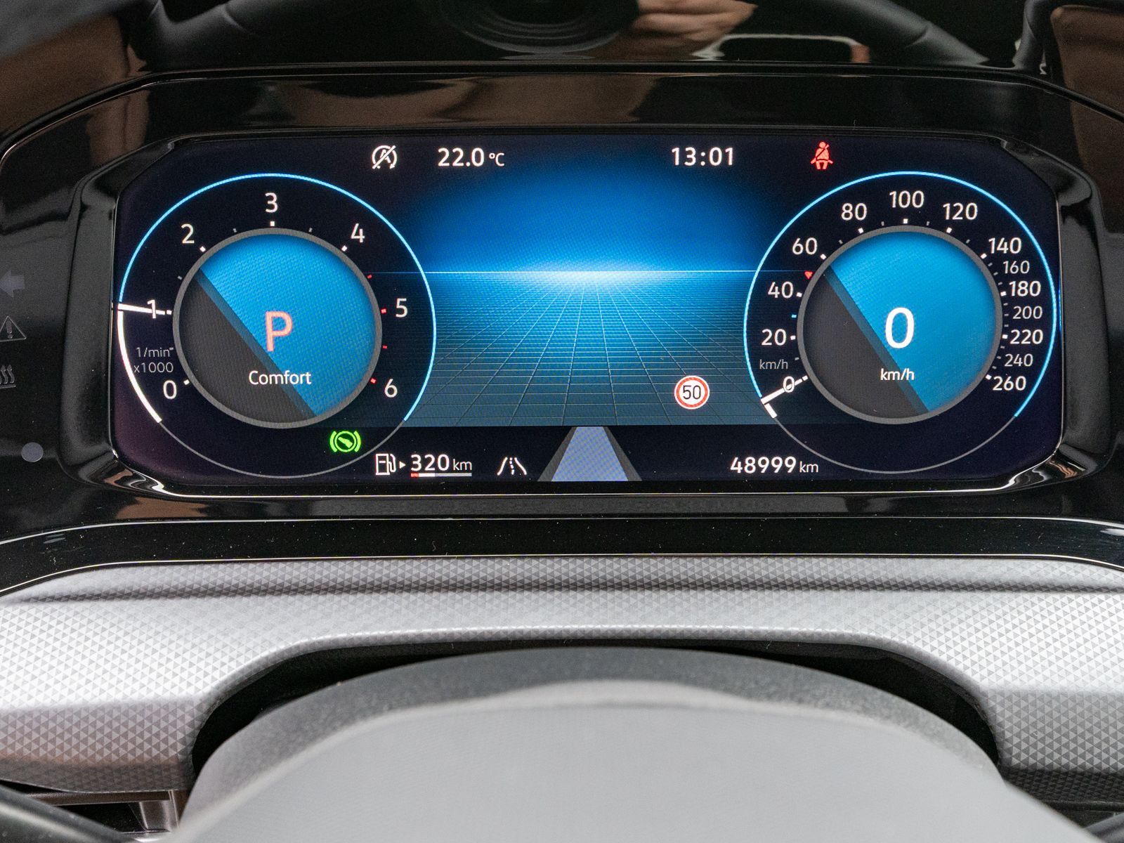 Fahrzeugabbildung Volkswagen Golf Variant Active 2.0 TDI DSG LED Navi AHK RFK