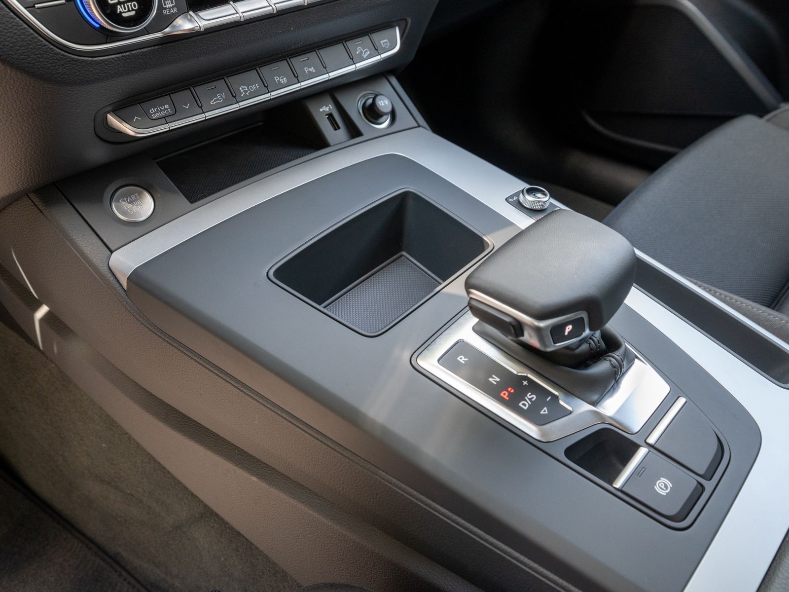Fahrzeugabbildung Audi Q5 Sportback S line 55 TFSI e Stron LED 360° AHK