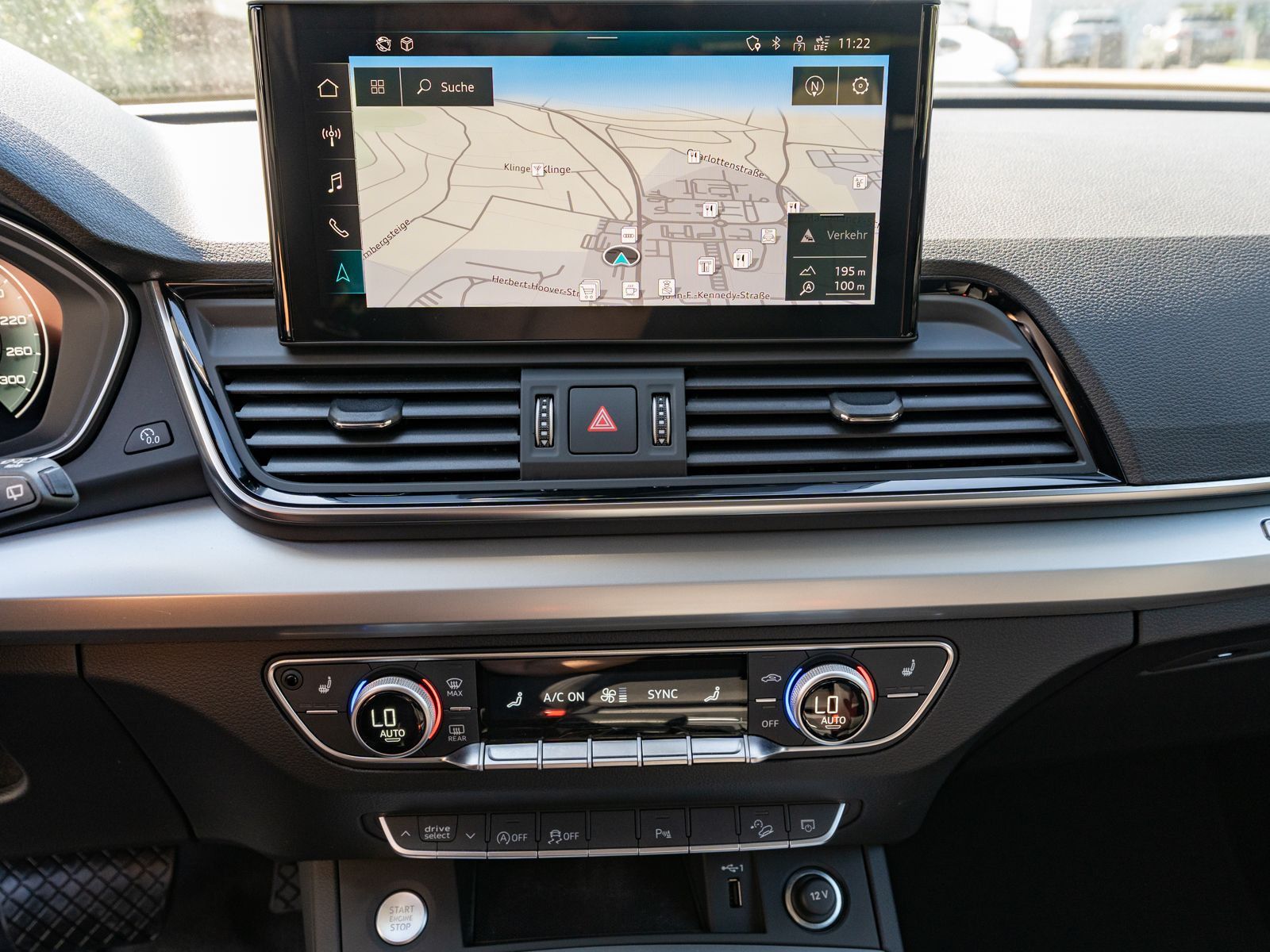 Fahrzeugabbildung Audi Q5 Sportback advanced 40TDI quattro LED NAVI RFK