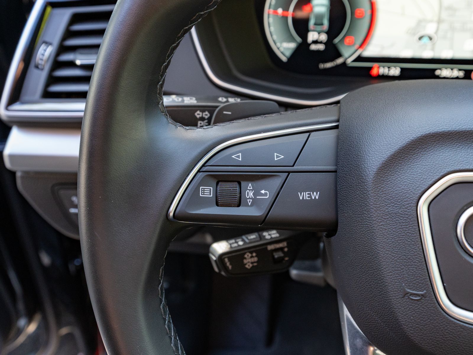 Fahrzeugabbildung Audi Q5 Sportback advanced 40TDI quattro LED NAVI RFK