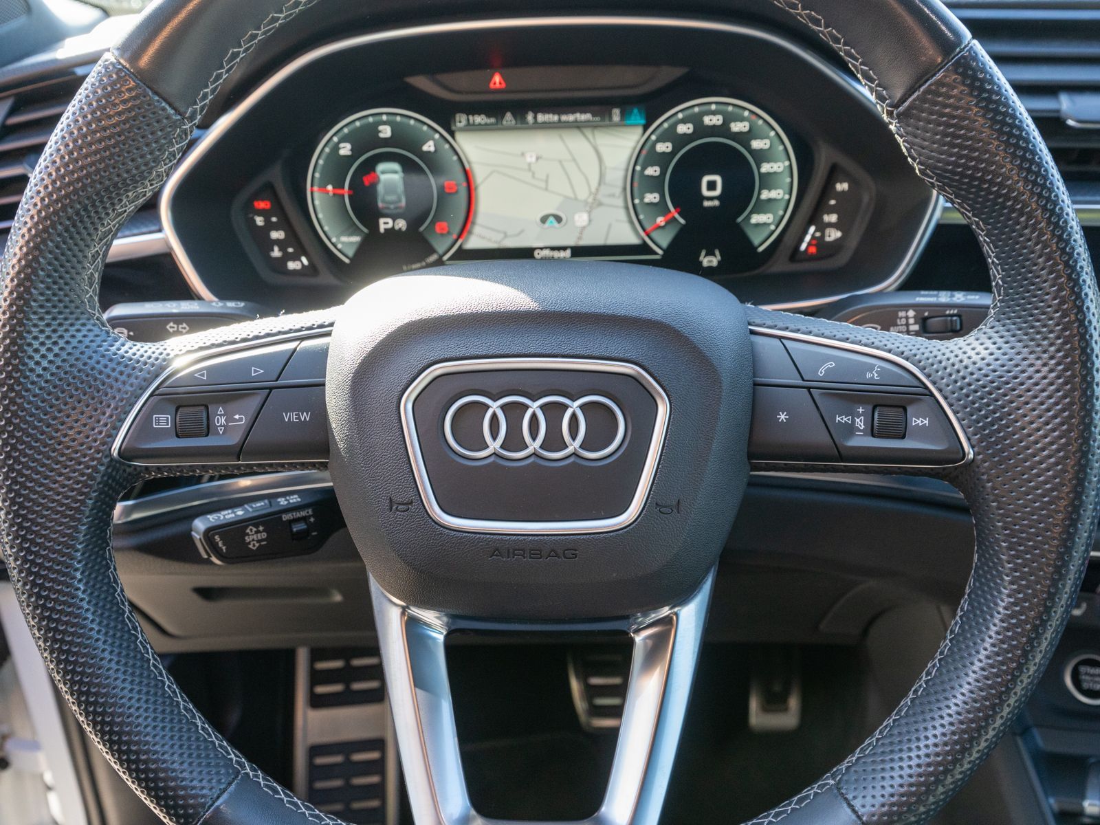 Fahrzeugabbildung Audi Q3 S line 35TDI quattro Stronic NAVI LED RFK VC