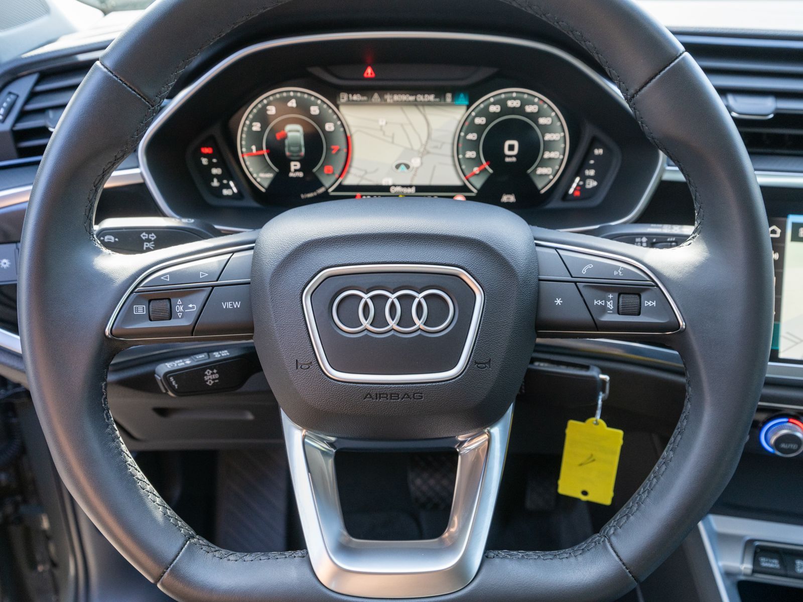 Fahrzeugabbildung Audi Q3 Sportback S line 45TFSI quattro PANO SONOS