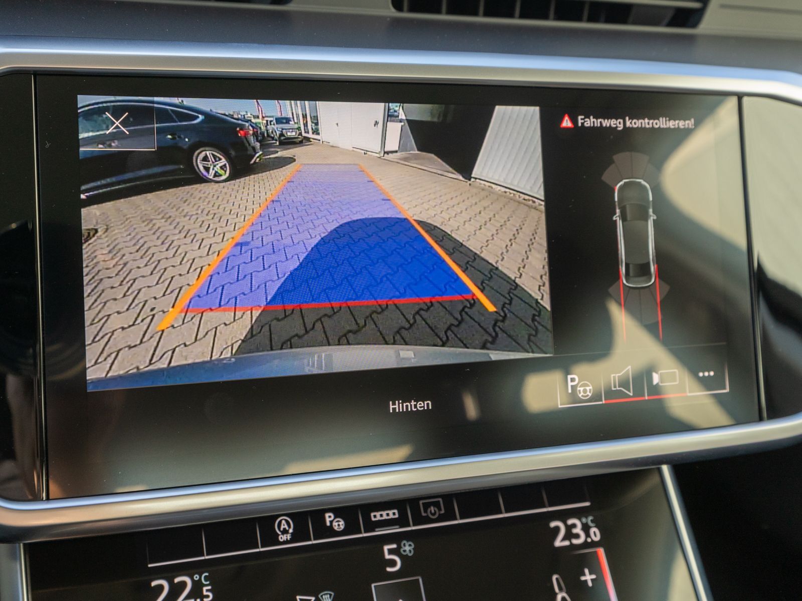 Fahrzeugabbildung Audi A6 Limousine 45TDI quattr NAVI MATRIX AHK RFK VC