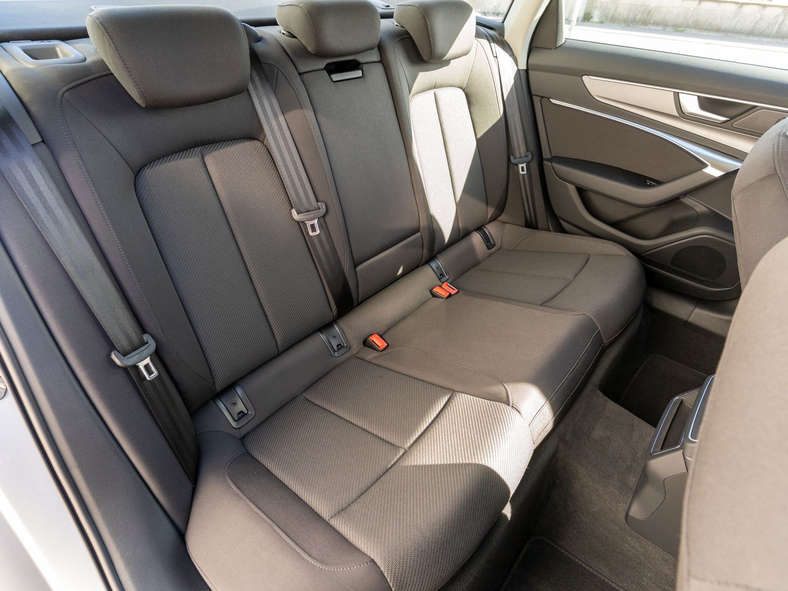 Fahrzeugabbildung Audi A6 Limousine 45TDI quattr NAVI MATRIX AHK RFK VC