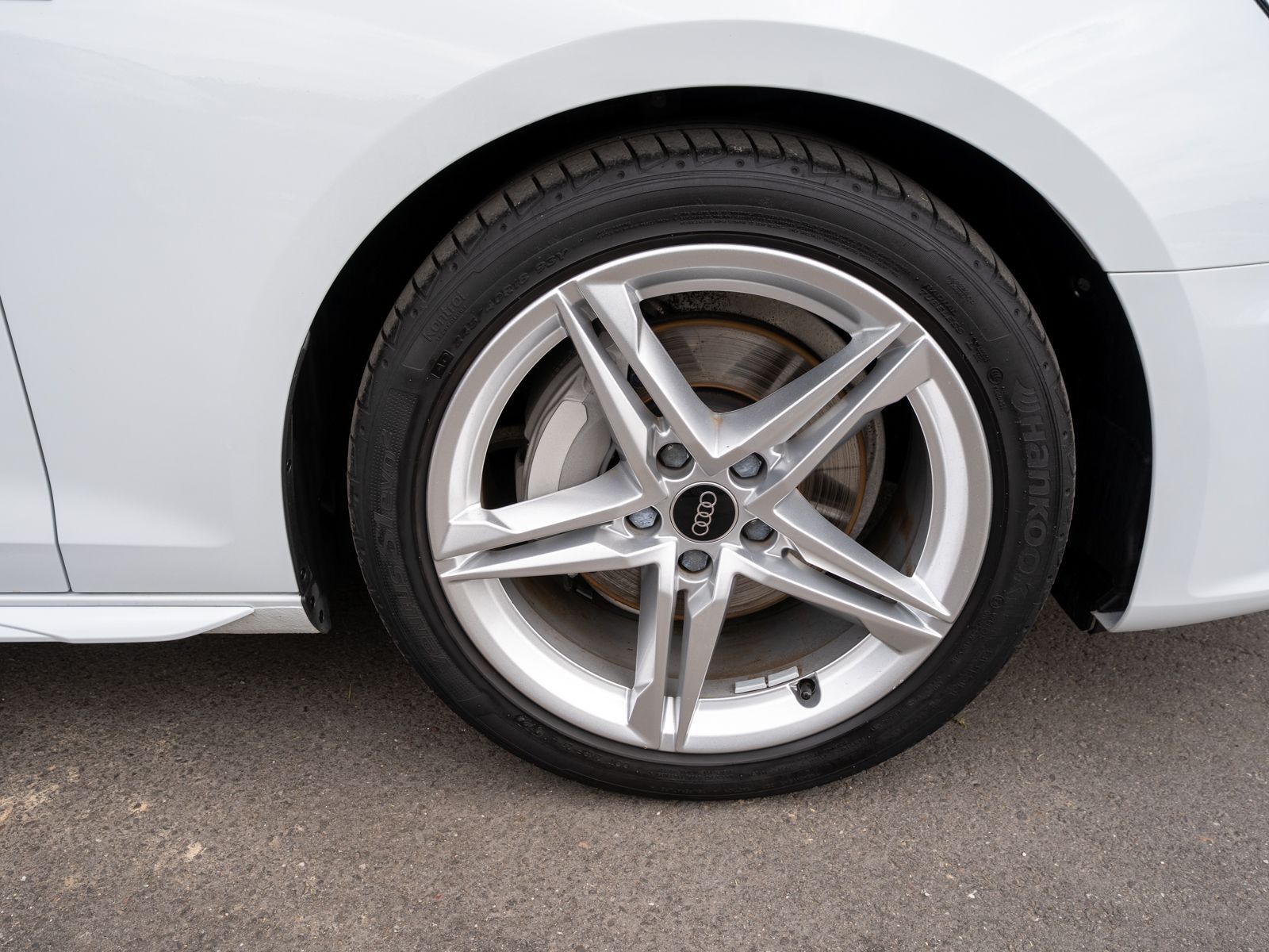 Fahrzeugabbildung Audi A4 Avant S line 40TDI NAVI MATRIX STANDHZ PANO