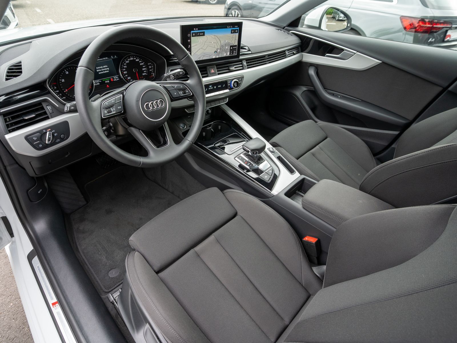 Fahrzeugabbildung Audi A4 Avant S line 40TDI NAVI MATRIX STANDHZ PANO