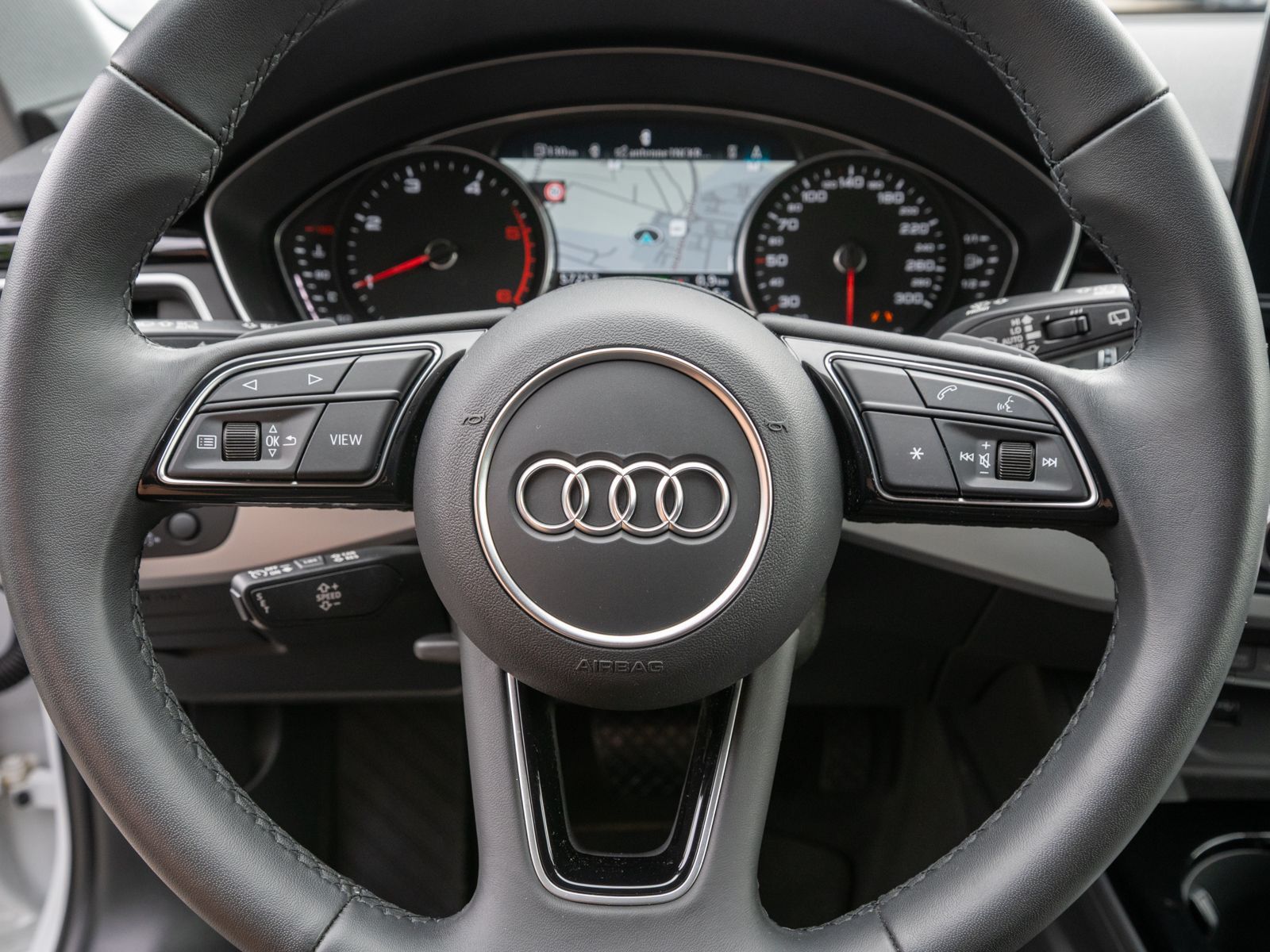 Fahrzeugabbildung Audi A4 Avant S line 40TDI NAVI MATRIX STANDHZ PANO