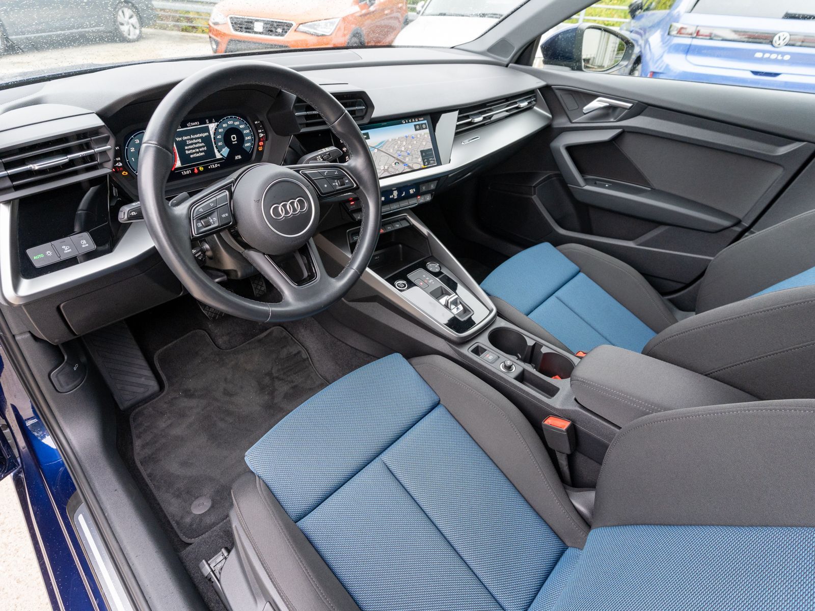 Fahrzeugabbildung Audi A3 Sportback advanced 40 TFSI e LED NAVI SHZ VC