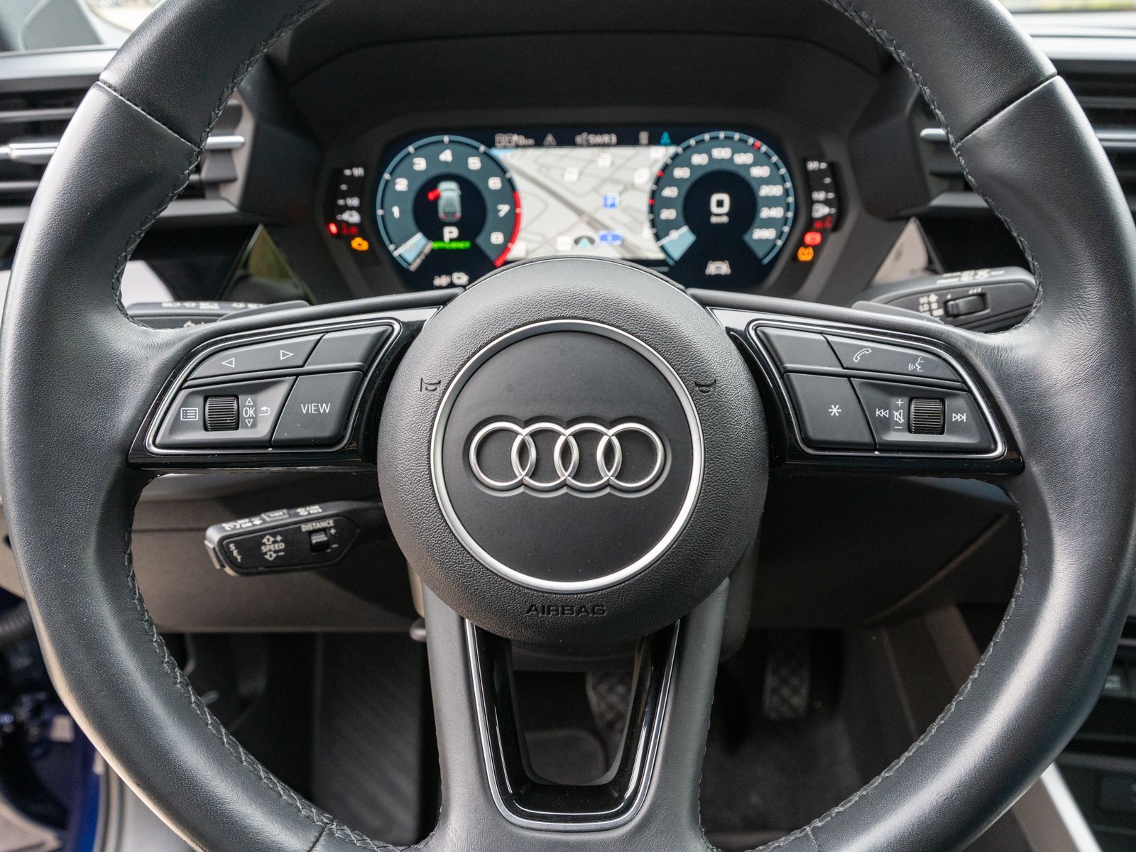 Fahrzeugabbildung Audi A3 Sportback advanced 40 TFSI e LED NAVI SHZ VC