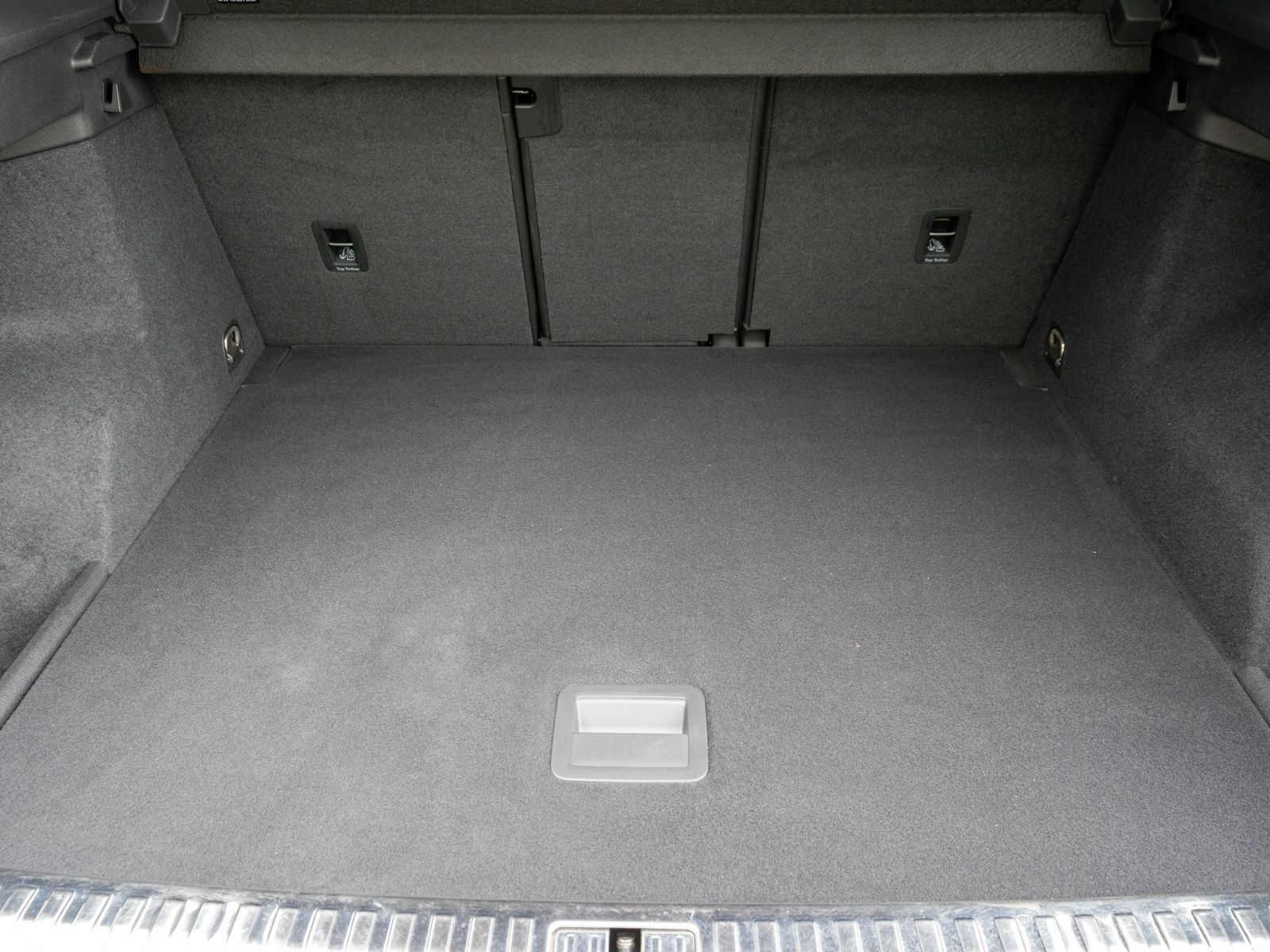 Fahrzeugabbildung Audi Q3 S line 35 TFSI NAVI LED STDHZ PDC SHZ VC