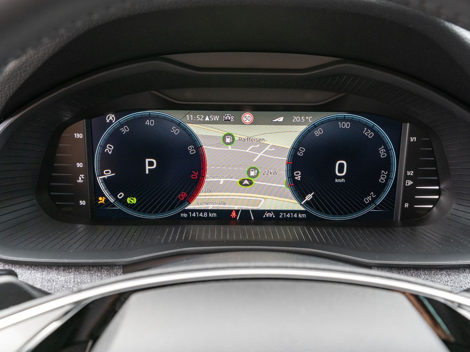 Fahrzeugabbildung SKODA Scala Tour 1.5 TSI LED Navi RFK SHZ PDC ACC