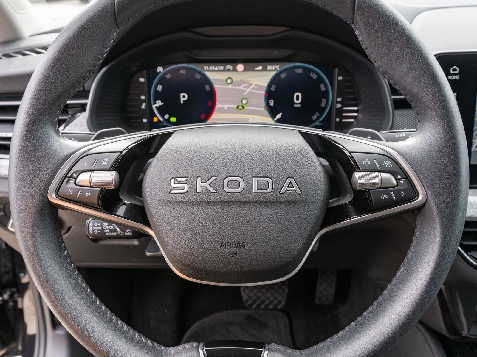 Fahrzeugabbildung SKODA Scala Tour 1.5 TSI LED Navi RFK SHZ PDC ACC