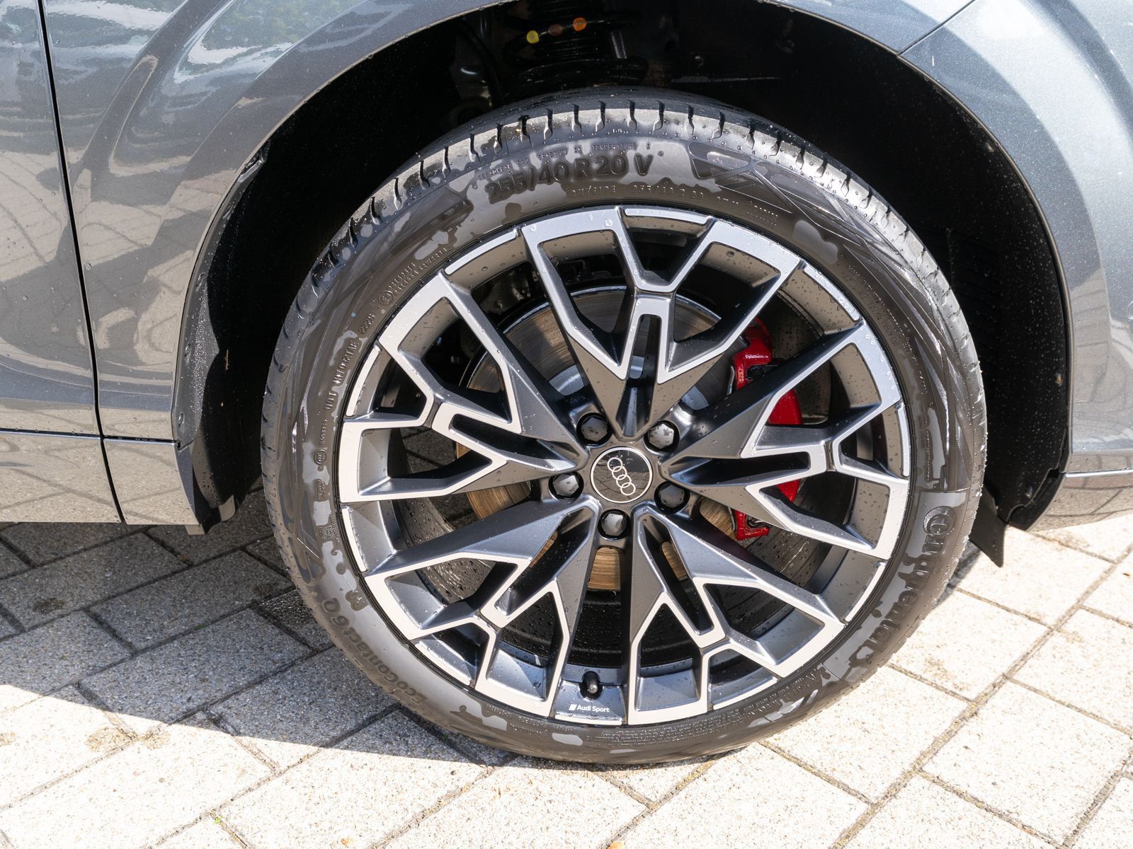Fahrzeugabbildung Audi Q3 Sportback e-hybrid Stron S Line SONOS PANO VC
