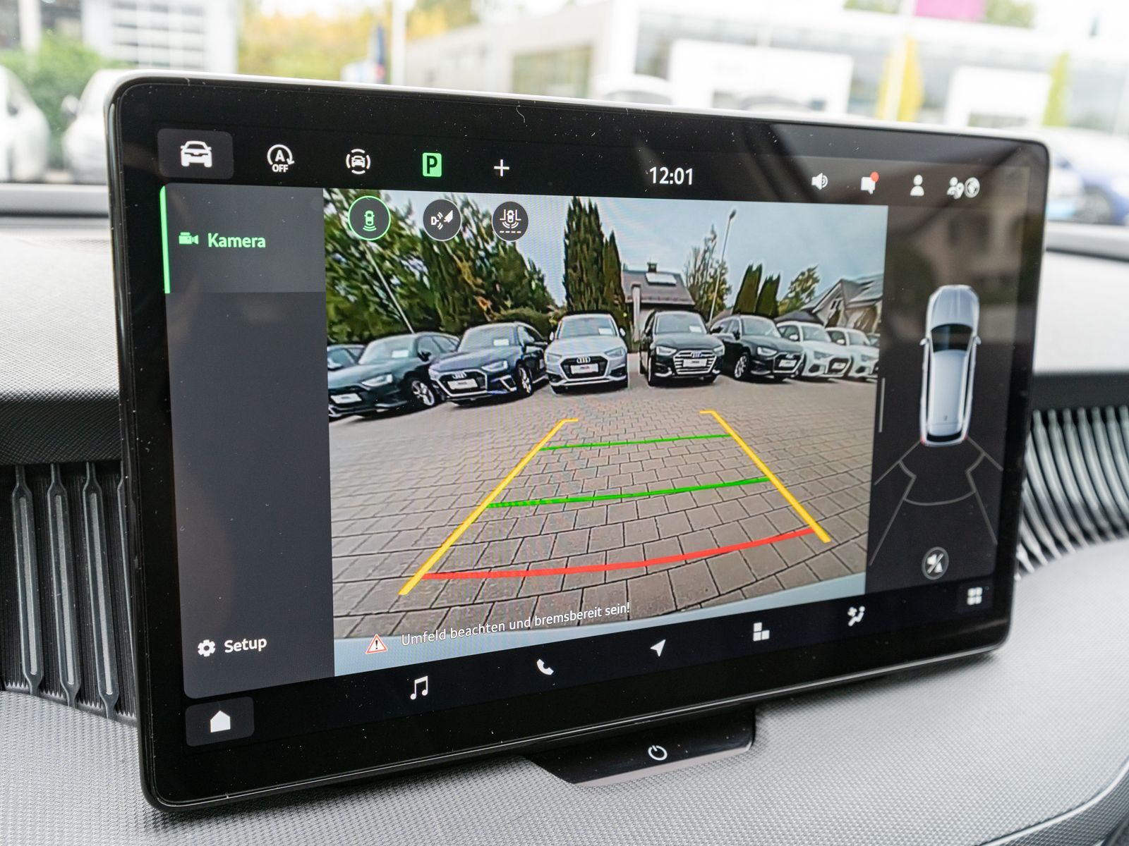 Fahrzeugabbildung SKODA Superb Combi Essence 2.0TDI LED Navi AHK RFK SHZ