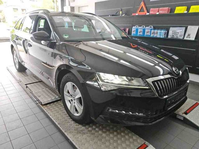 Fahrzeugabbildung SKODA Superb Combi 2.0TDI DSG LED Navi RFK ACC SHZ PDC