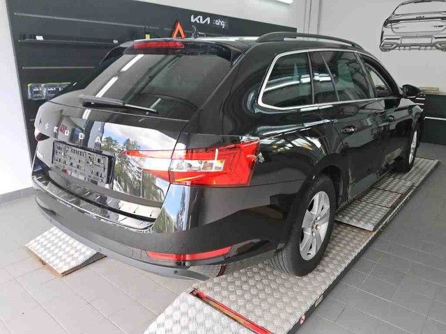 Fahrzeugabbildung SKODA Superb Combi 2.0TDI DSG LED Navi RFK ACC SHZ PDC