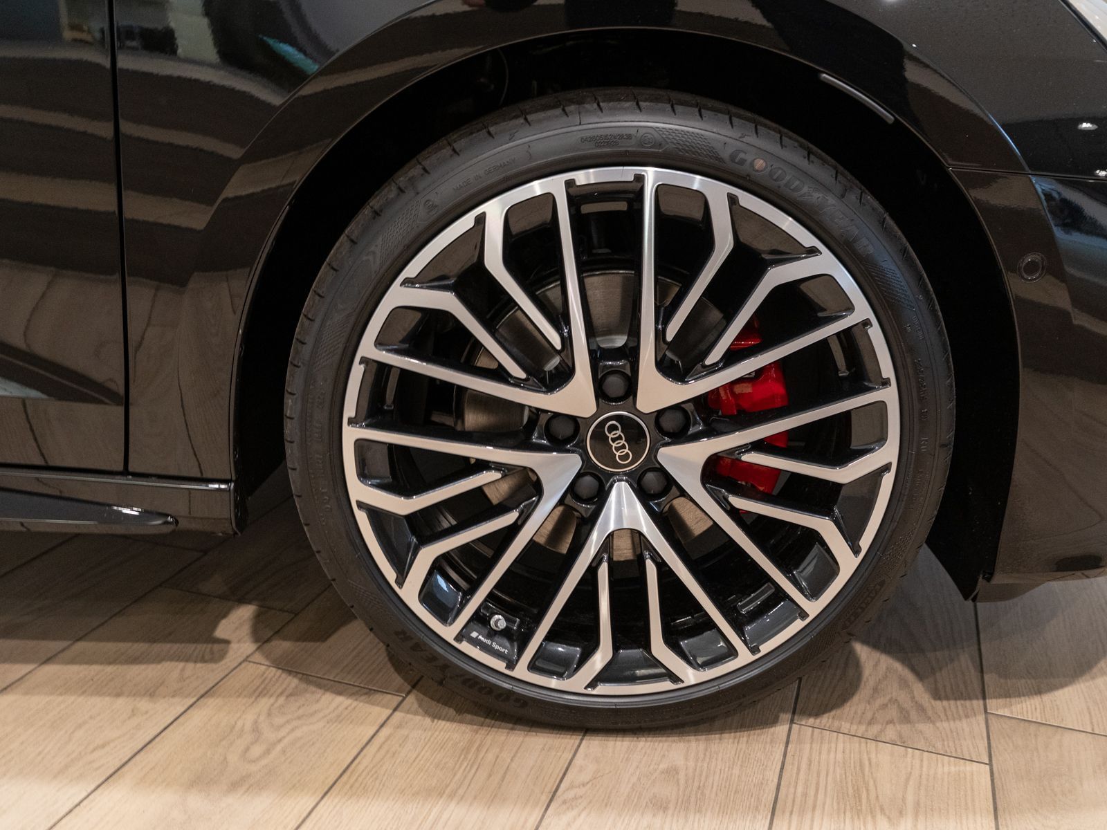 Fahrzeugabbildung Audi A3 Sportback S line TFSI Optik-Paket schwarz +