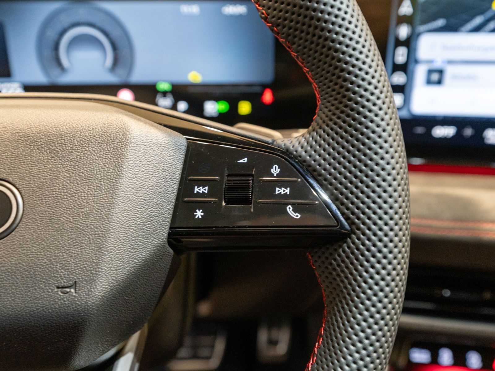 Fahrzeugabbildung Audi A3 Sportback S line TFSI Optik-Paket schwarz +