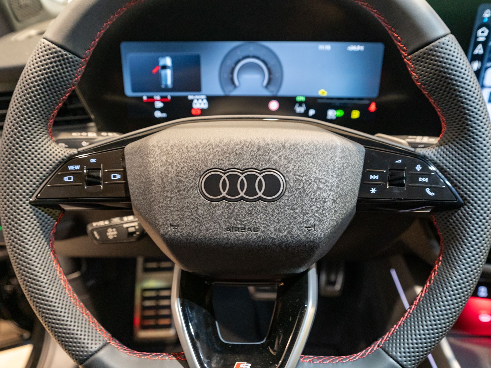 Fahrzeugabbildung Audi A3 Sportback S line TFSI Optik-Paket schwarz +