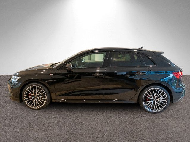 Fahrzeugabbildung Audi A3 Sportback S line TFSI Optik-Paket schwarz +