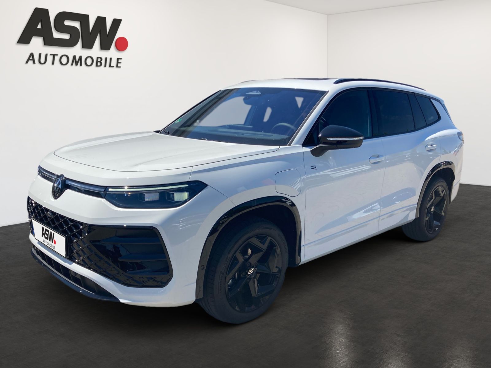 Volkswagen Tayron R-Line 1,5Hybrid IQ.Drive Premium Nav AHK