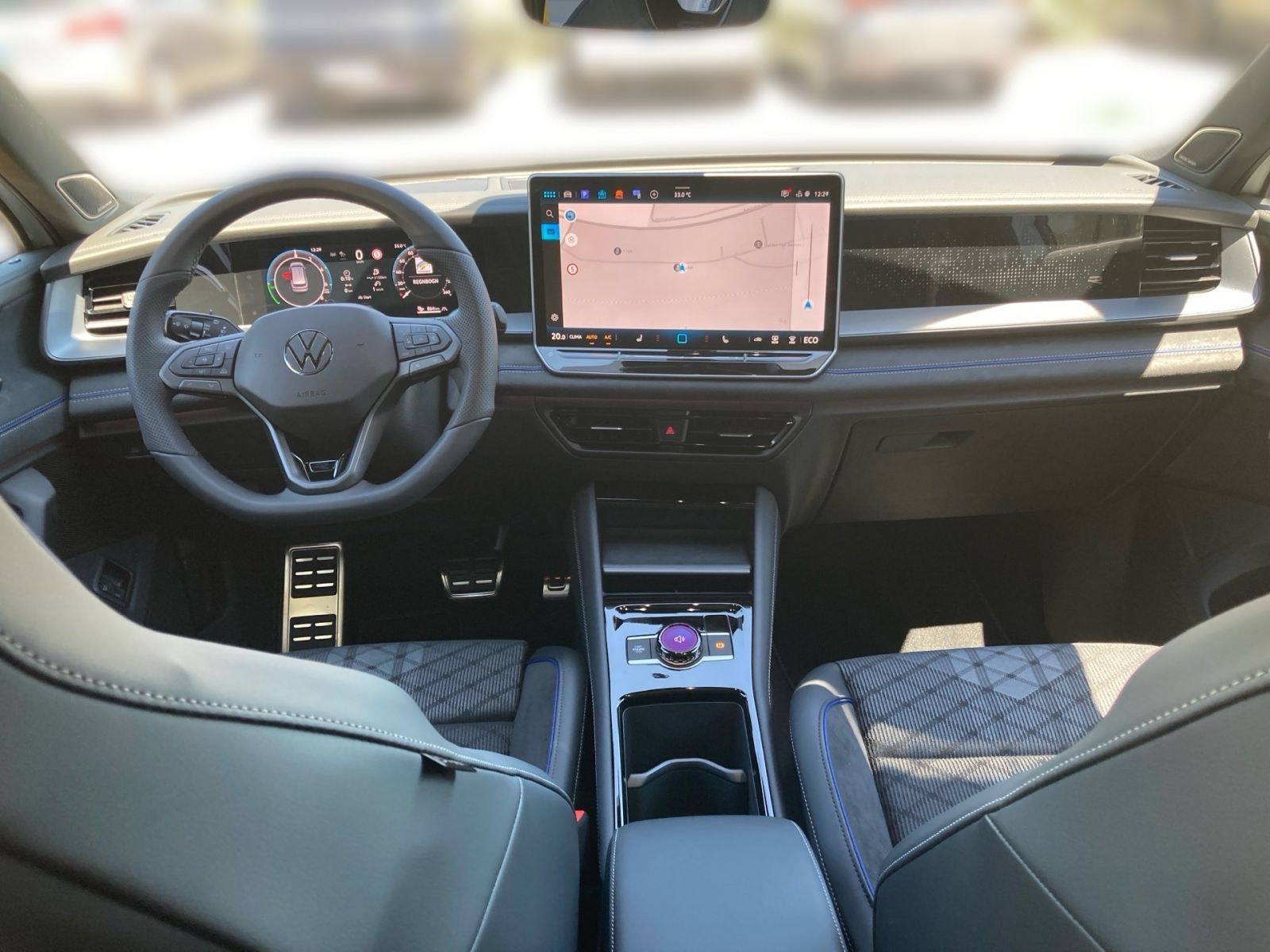 Fahrzeugabbildung Volkswagen Tayron R-Line 1,5Hybrid IQ.Drive Premium Nav AHK