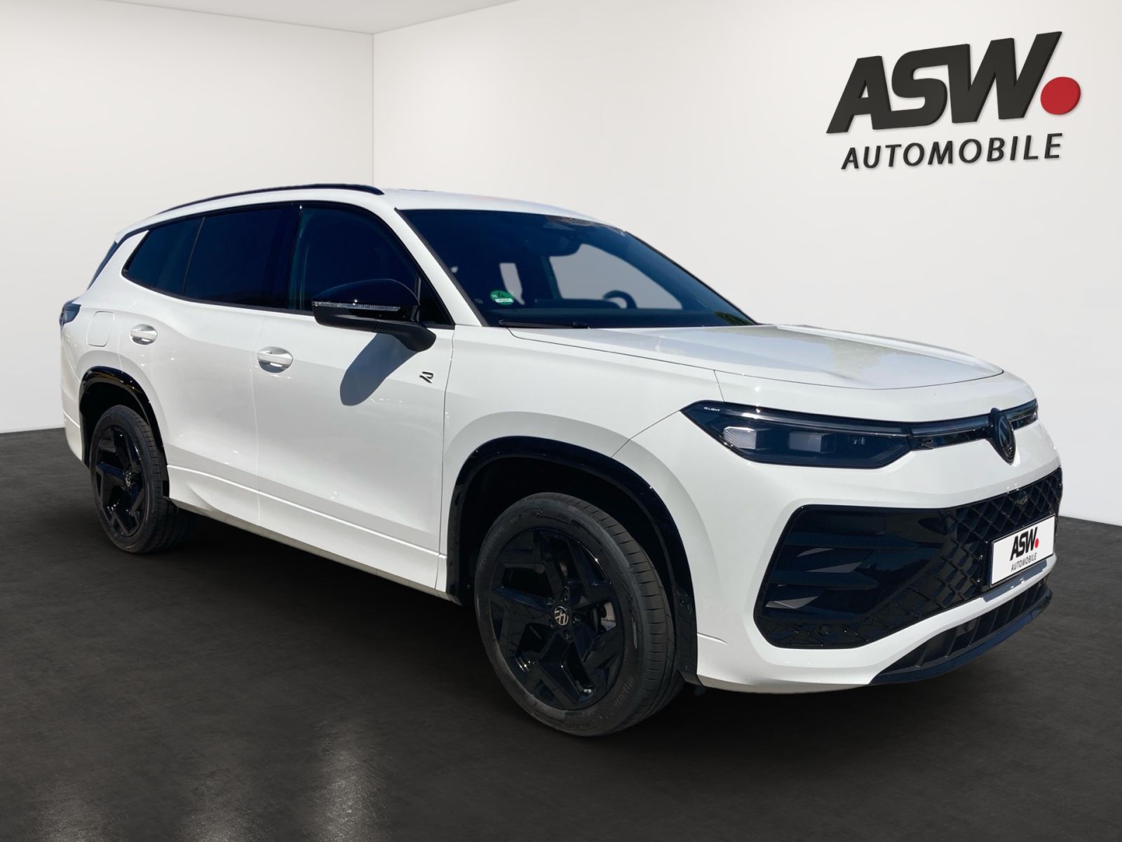 Fahrzeugabbildung Volkswagen Tayron R-Line 1,5Hybrid IQ.Drive Premium Nav AHK