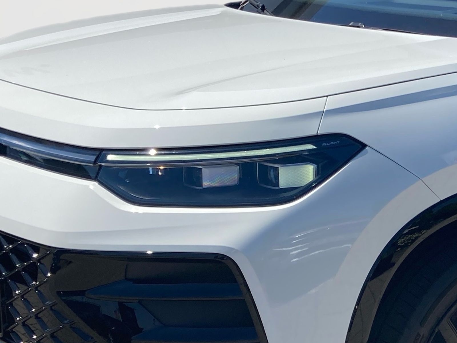 Fahrzeugabbildung Volkswagen Tayron R-Line 1,5Hybrid IQ.Drive Premium Nav AHK