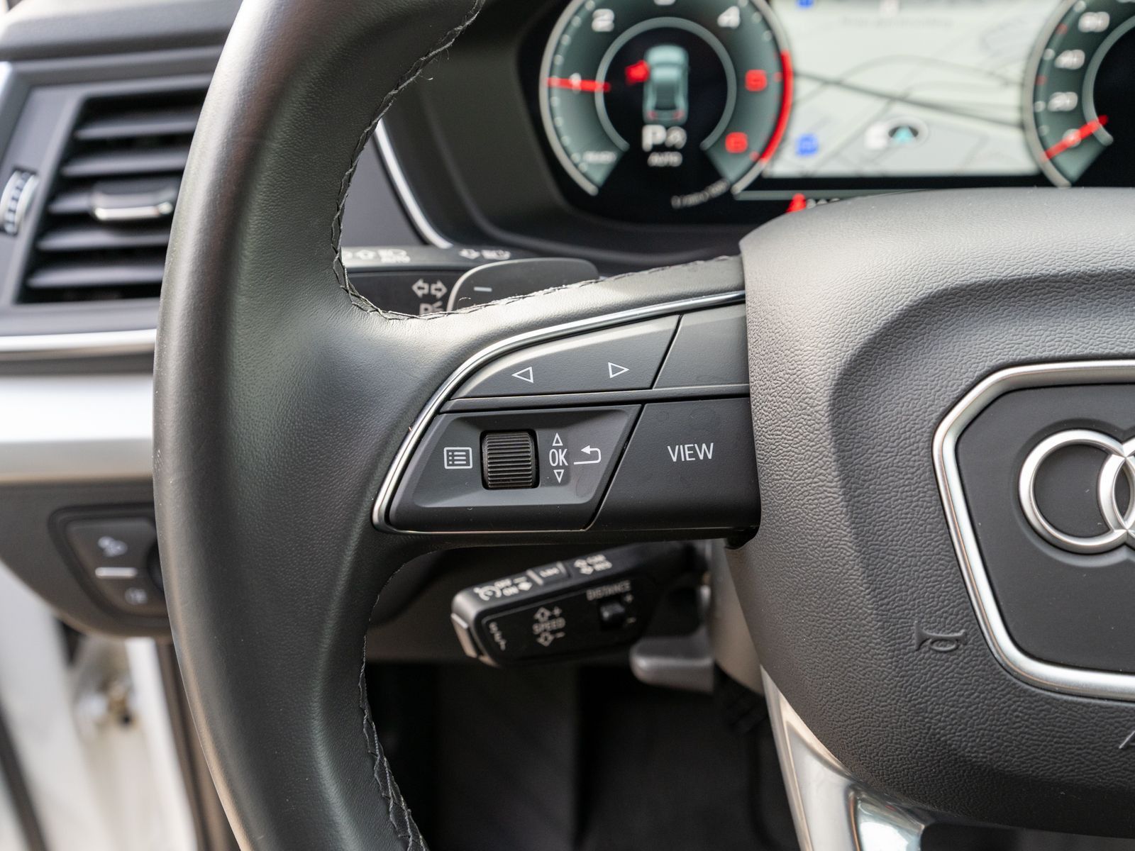 Fahrzeugabbildung Audi Q5 advanced 40TDI quattro NAVI LED GRA PDC VC