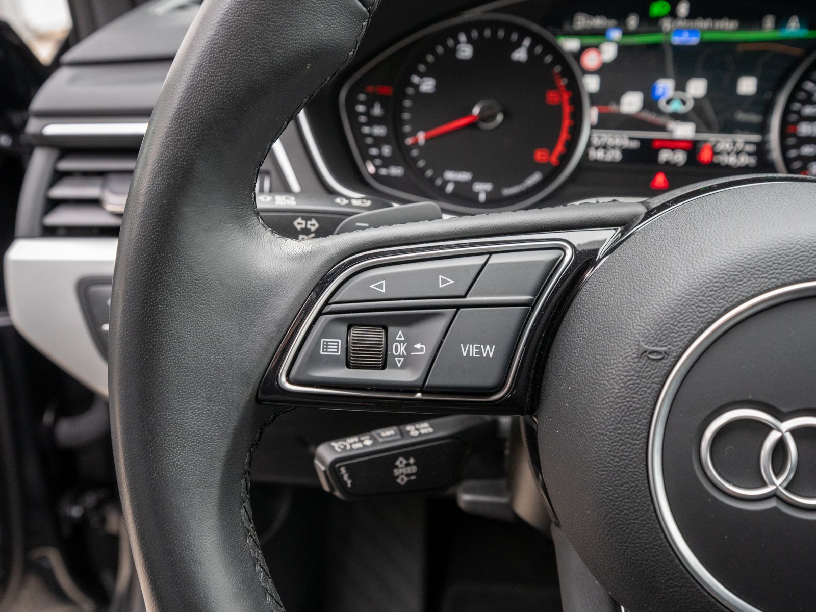 Fahrzeugabbildung Audi A4 Avant advanced 40TDI NAVI LED GRA SHZ PDC