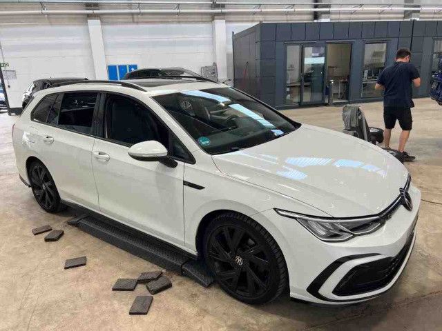 Fahrzeugabbildung Volkswagen Golf Variant R-Line 2.0TSI PANO STDHZ RFK AHK VC