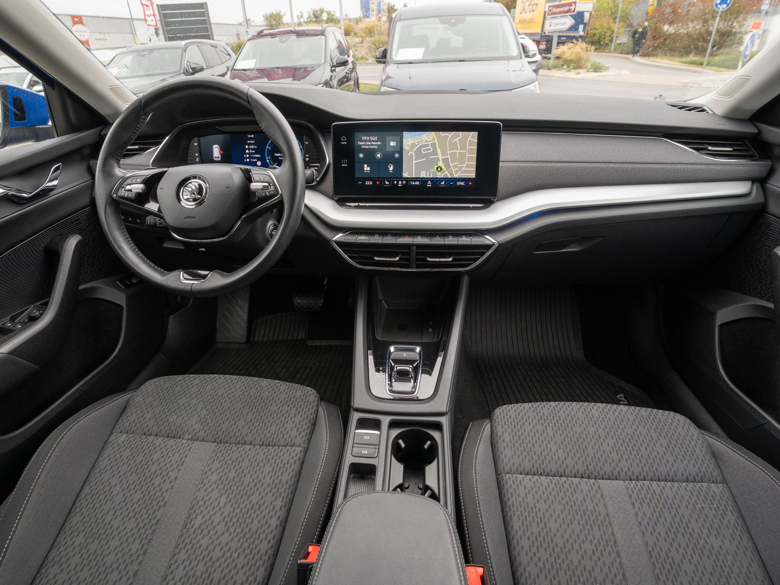Fahrzeugabbildung SKODA Octavia Combi Style 2.0TDI LED ACC AHK STDHZ HUD