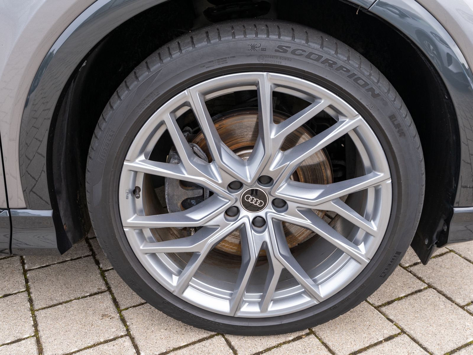 Fahrzeugabbildung Audi Q4 Sportback S line 40 e-tron NAVI MATRIX SONOS