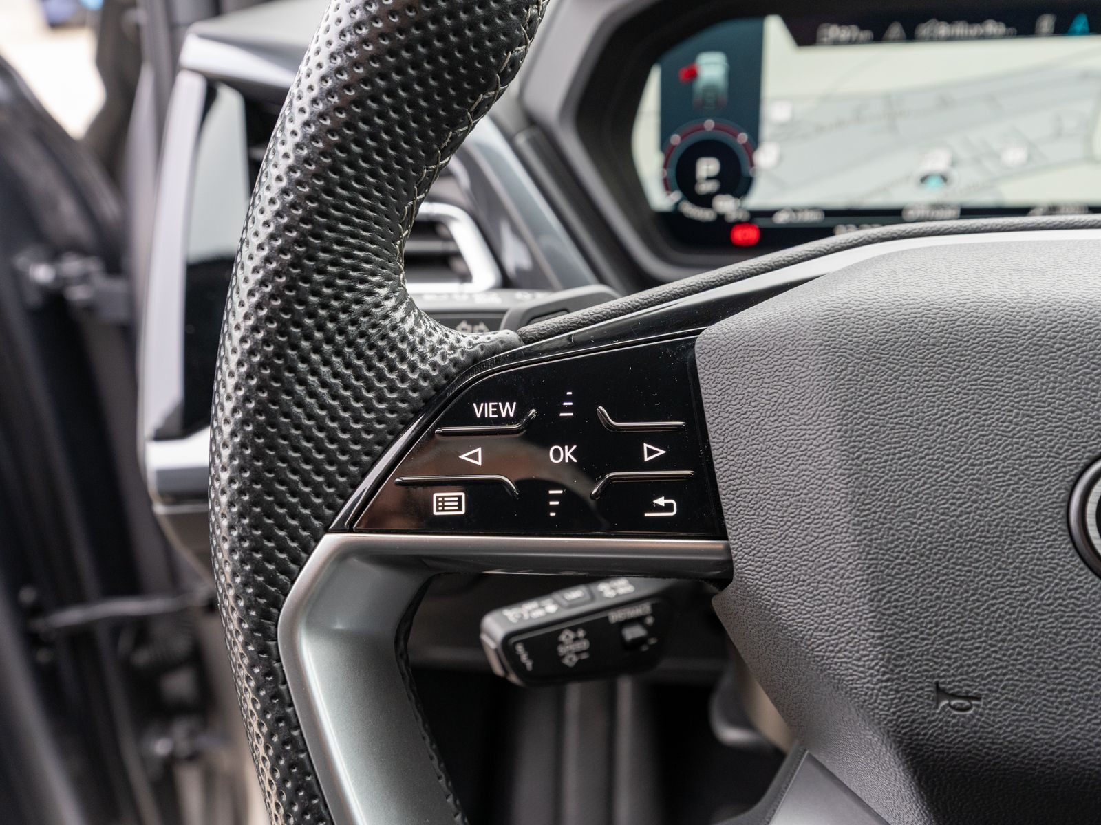 Fahrzeugabbildung Audi Q4 Sportback S line 40 e-tron NAVI MATRIX SONOS