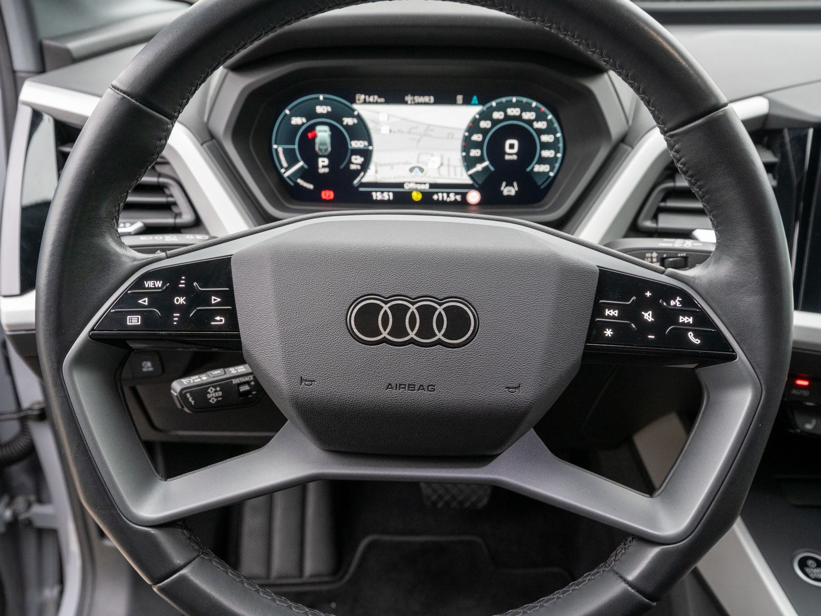 Fahrzeugabbildung Audi Q4 40 e-tron NAVI LED RFK GRA PDC SHZ ACC VC