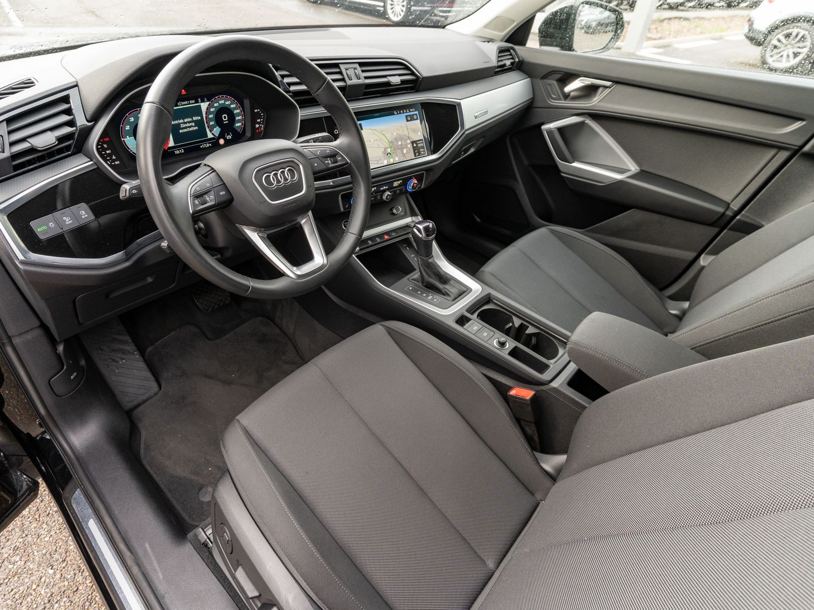 Fahrzeugabbildung Audi Q3 advanced 35TFSI Stronic NAVI LED RFK ACC VC