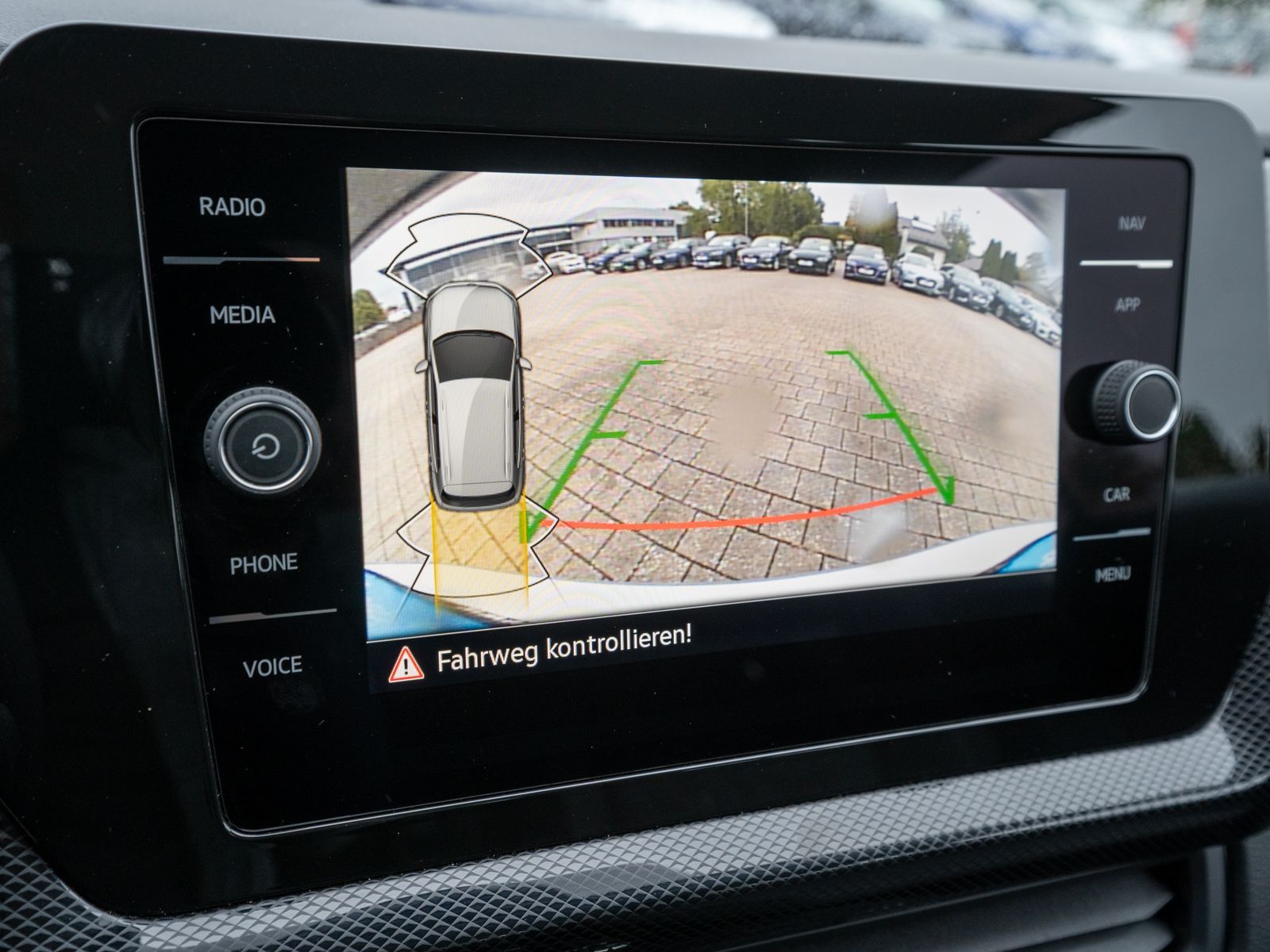 Fahrzeugabbildung Volkswagen T-Cross Life 1.0 TSI LED Navi ACC RFK PDC SHZ